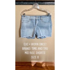 Time & Tru Mid Rise Shorts